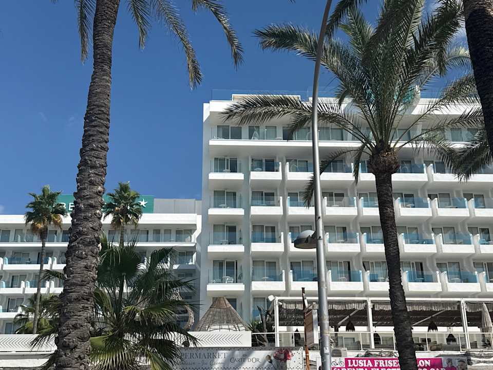 Außenansicht Iberostar Waves Bahia de Palma