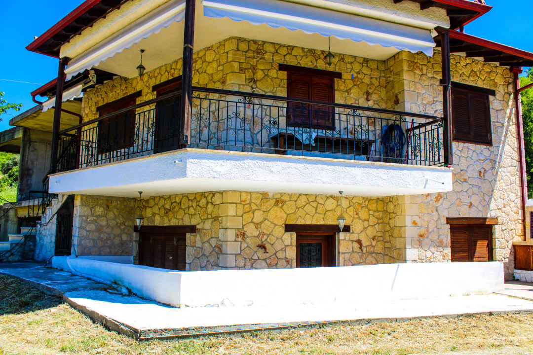 Außenansicht Traditional Apartment In Kalamitsi