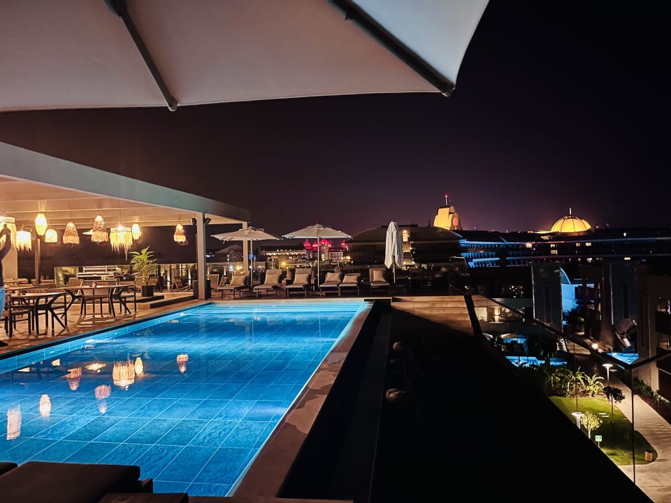 Pool Jacaranda Luxury Resort