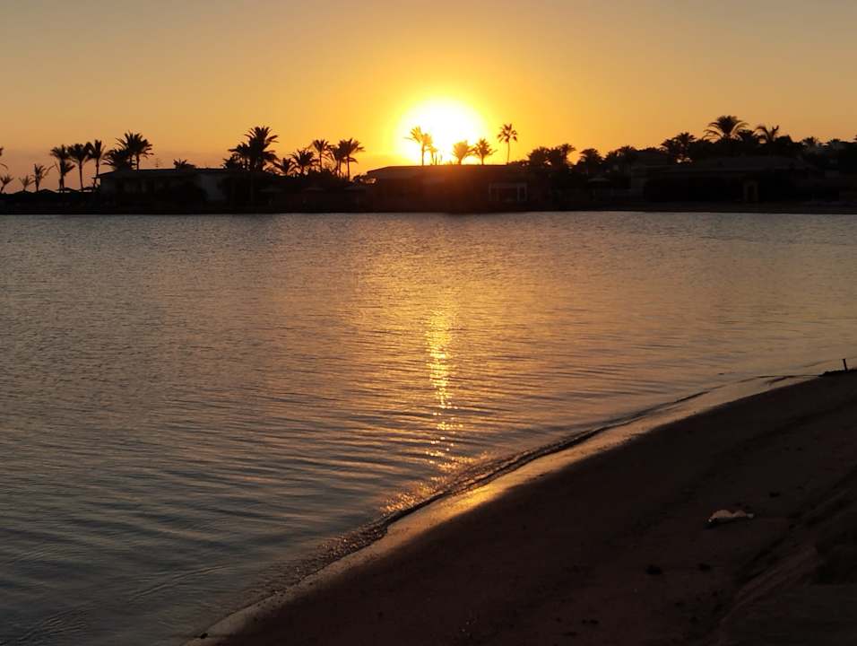 Strand Rewaya Majestic Resort