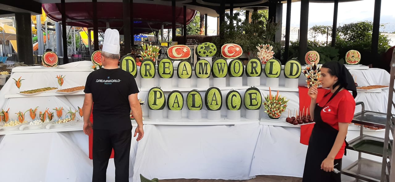 Gastro Dream World Palace Hotel