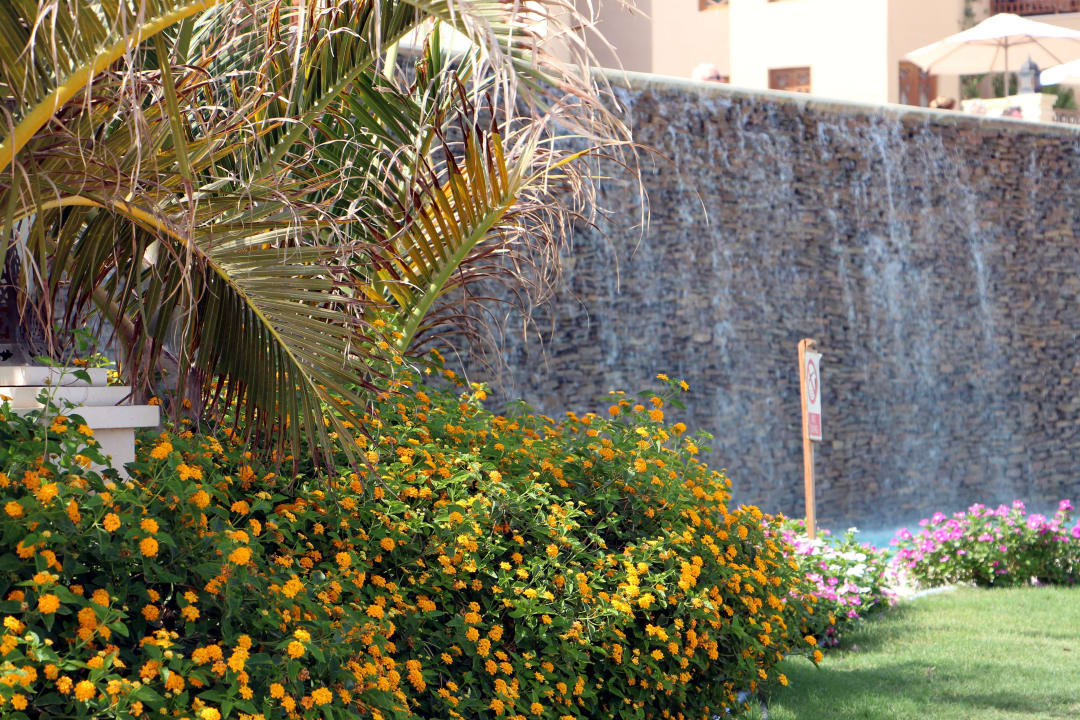 Unterhalb des Infinity Pools Makadi Spa - Adults only