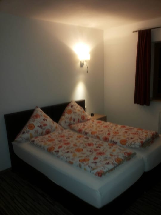 Bedroom Gasthaus Paulus