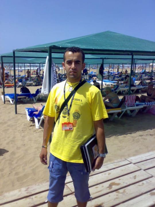 EFE  möchte gerne berühmt werden (im Internet) VONRESORT Golden Coast