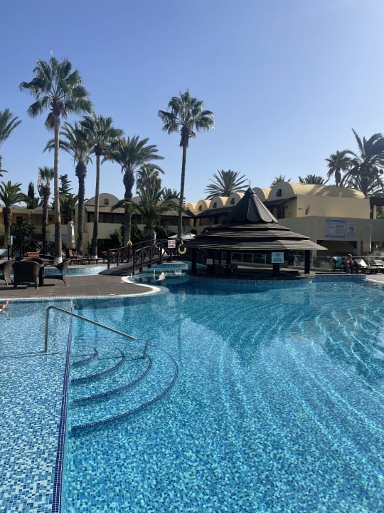Pool Hotel Paradis Palace