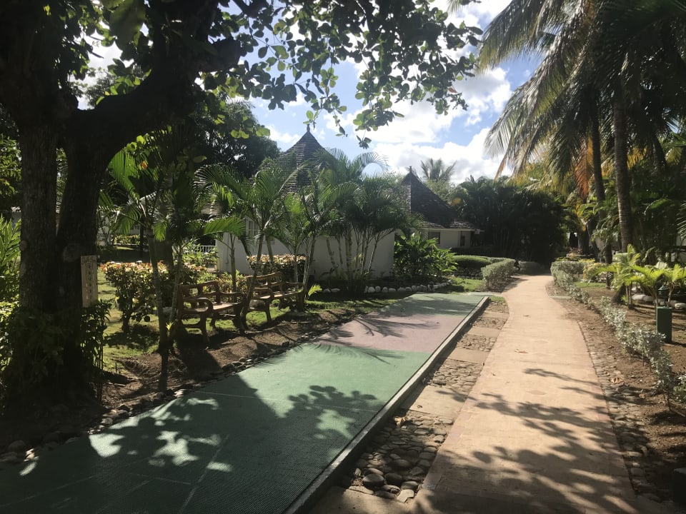 Gartenanlage Grand Muthu Club Caribbean Runaway Bay