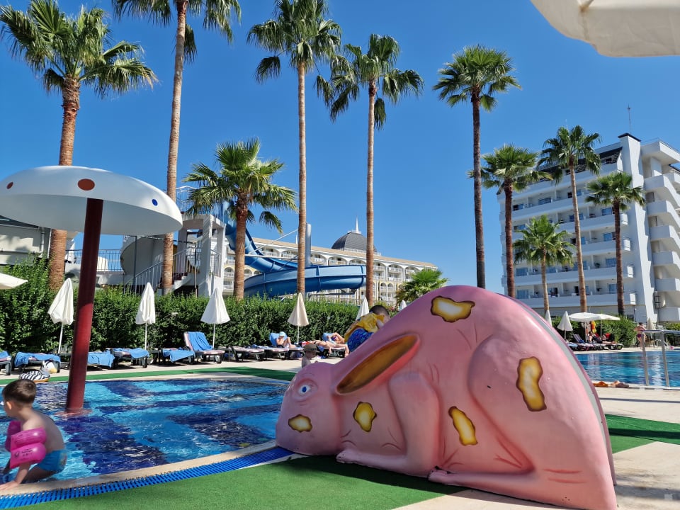 Pool Hotel Meryan