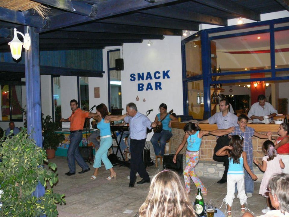 Griechischer Abend an der Poolbar Hotel Esperia