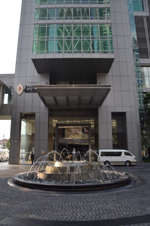 Außenansicht Eastin Grand Hotel Sathorn