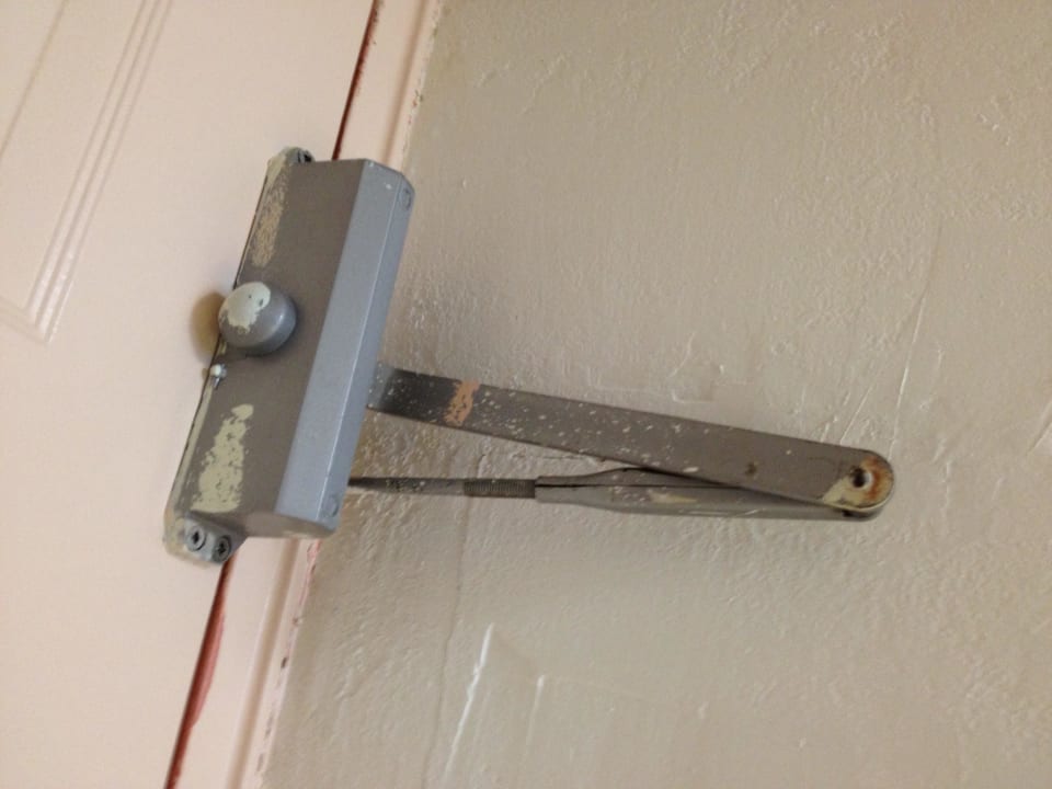 Die Türe vom Bad ins Zimmer überall Farbe Lexington Hotel Miami Beach