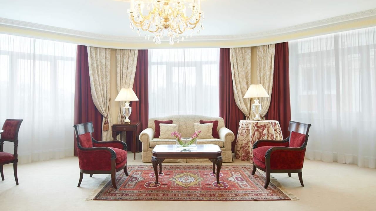 Executive Suite living room The Westin Palace, Madrid