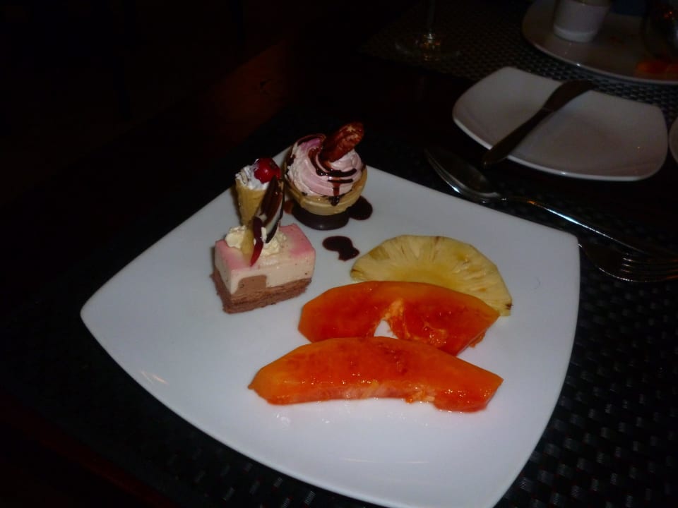 Speise Club Hotel Dolphin