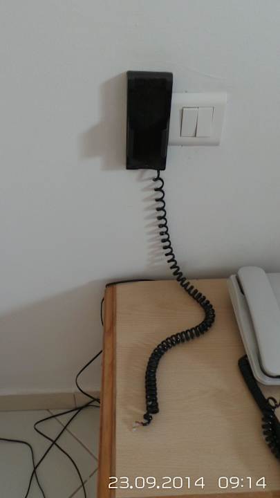 Lose Kabel Hotel Nesrine