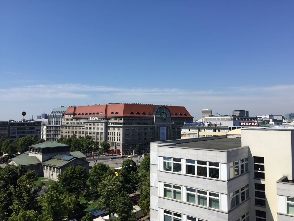 Blick vom Balkon auf´s KaDeWe ibis Berlin Kurfürstendamm