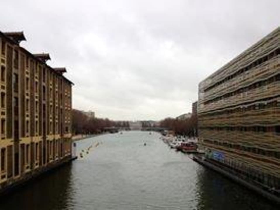 Auf den Fluss Holiday Inn Express Paris Canal de la Villette