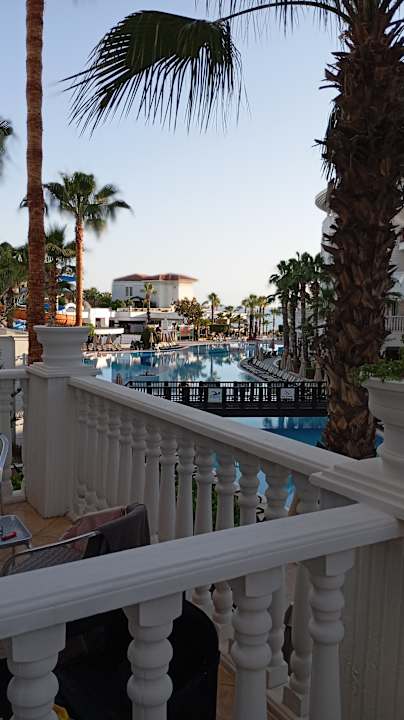 Außenansicht Alba Queen Hotel