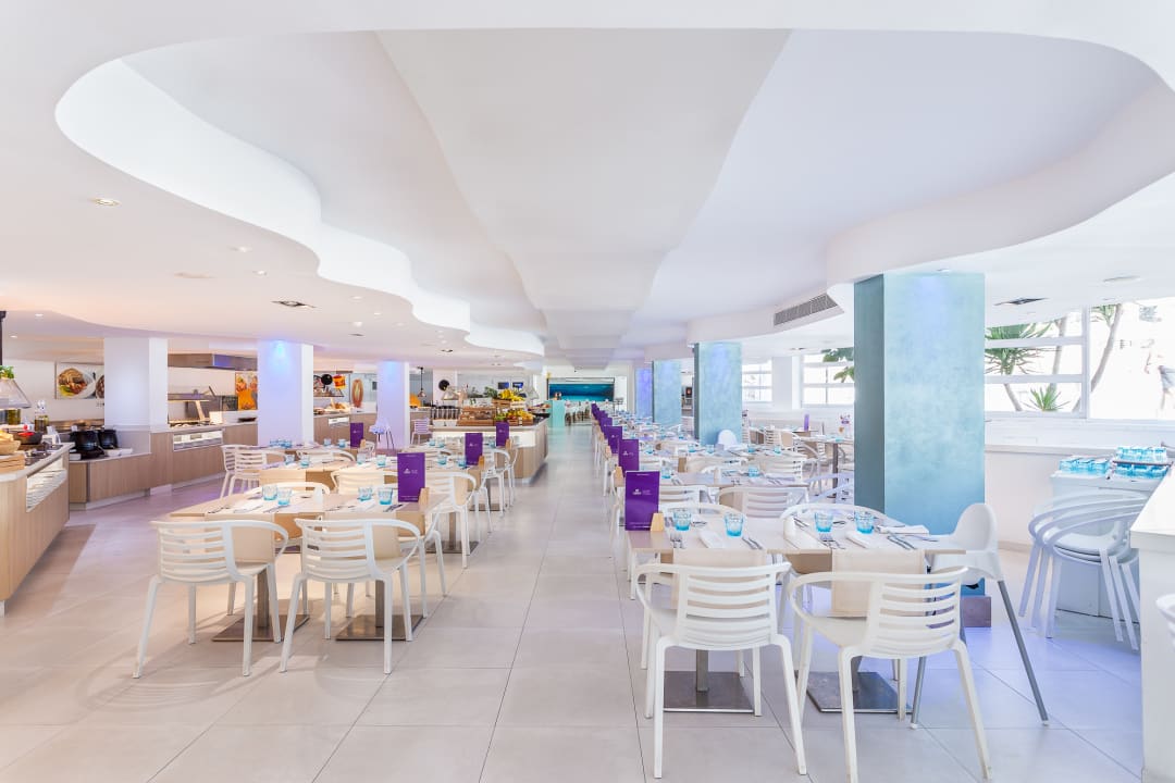 Gastro FERGUS Style Cala Blanca Suites