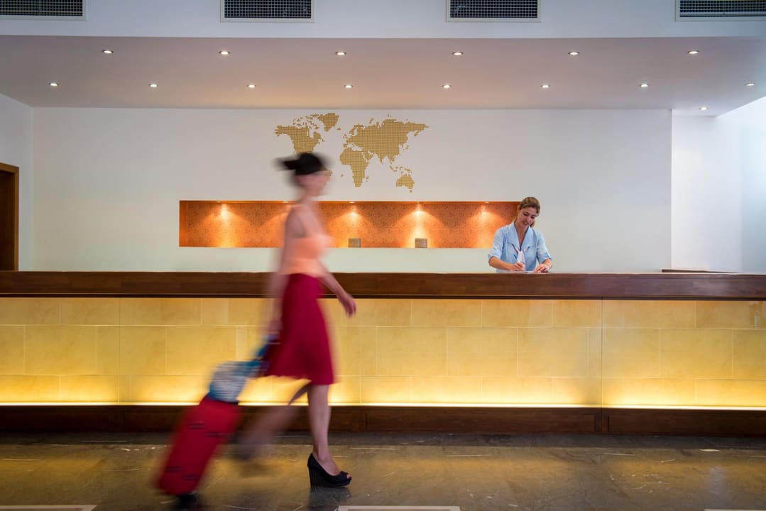 Reception Bella Beach Hotel