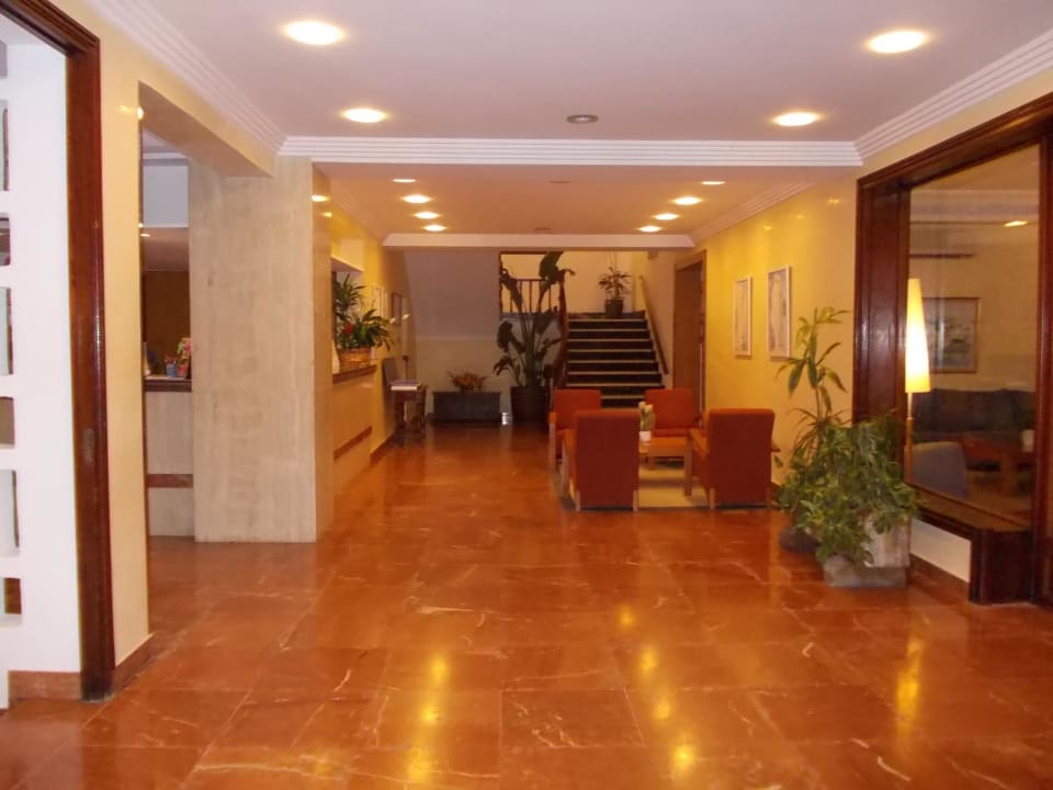 Empfang Hotel Osiris