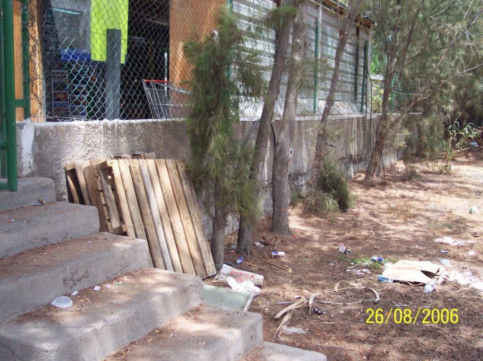 Auf dem Weg zum Tennisplatz Hotel Bungalows Duna Flor