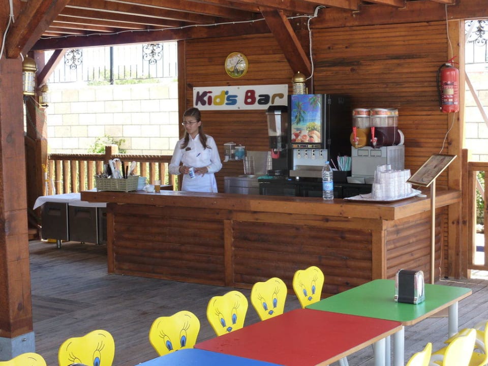 Kids-Bar im Kids-Club Diamond Excellence Resort & Spa