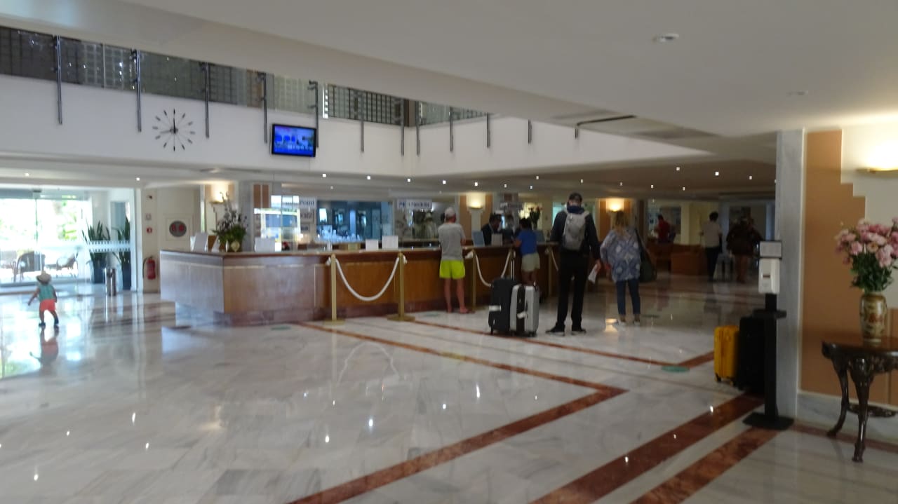 Lobby Iberostar Waves Creta Panorama & Mare