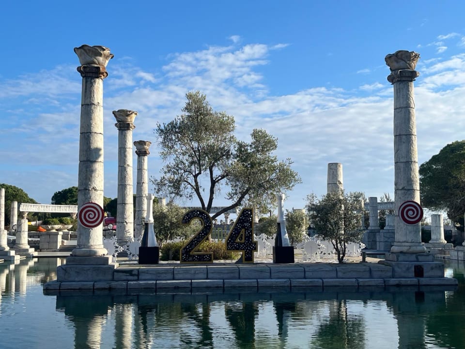 Pool Xanadu Resort Hotel