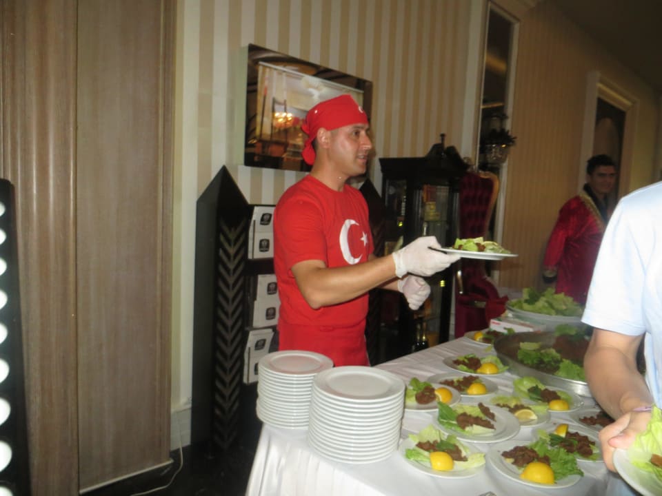 Vor dem Hauptrestaurant Hotel Delphin Imperial