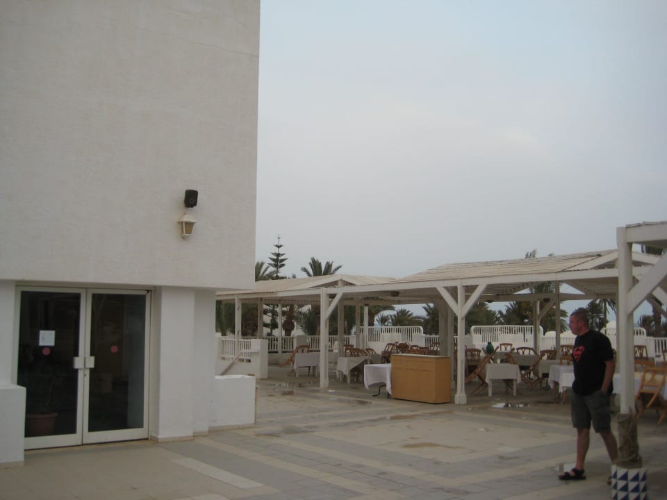 Außen-Essbereich Hauptlokal Hotel El Mouradi Djerba Menzel