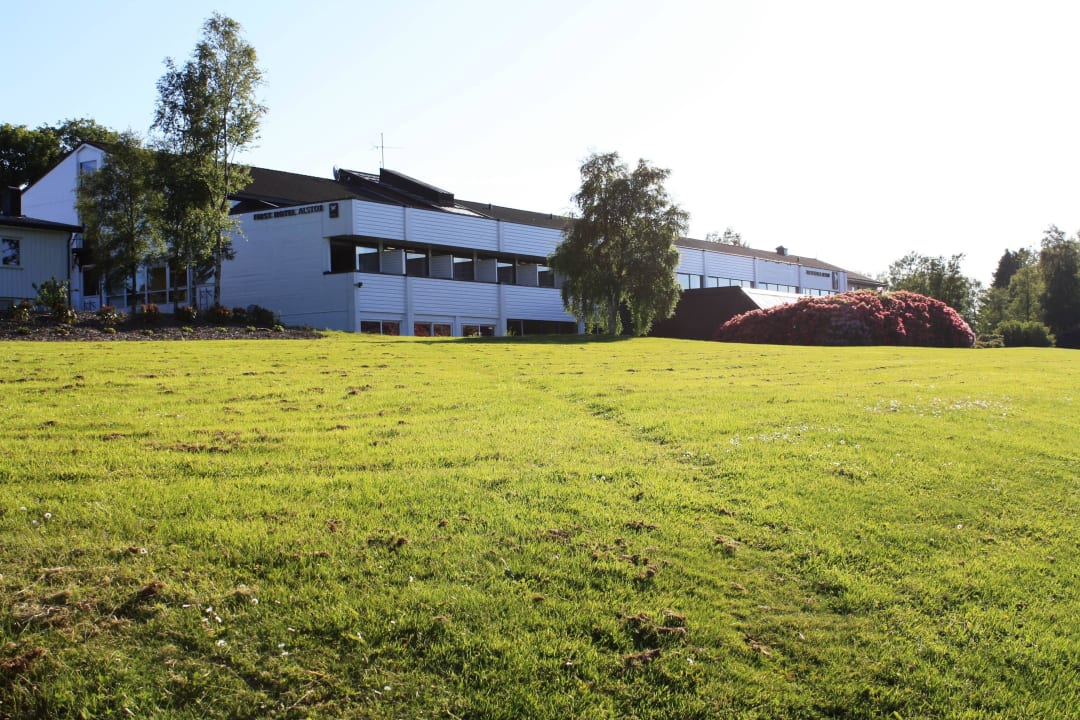 Frontseite First Hotel Alstor