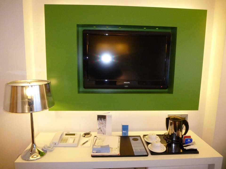 Bett TV Hotel NH Frankfurt Messe