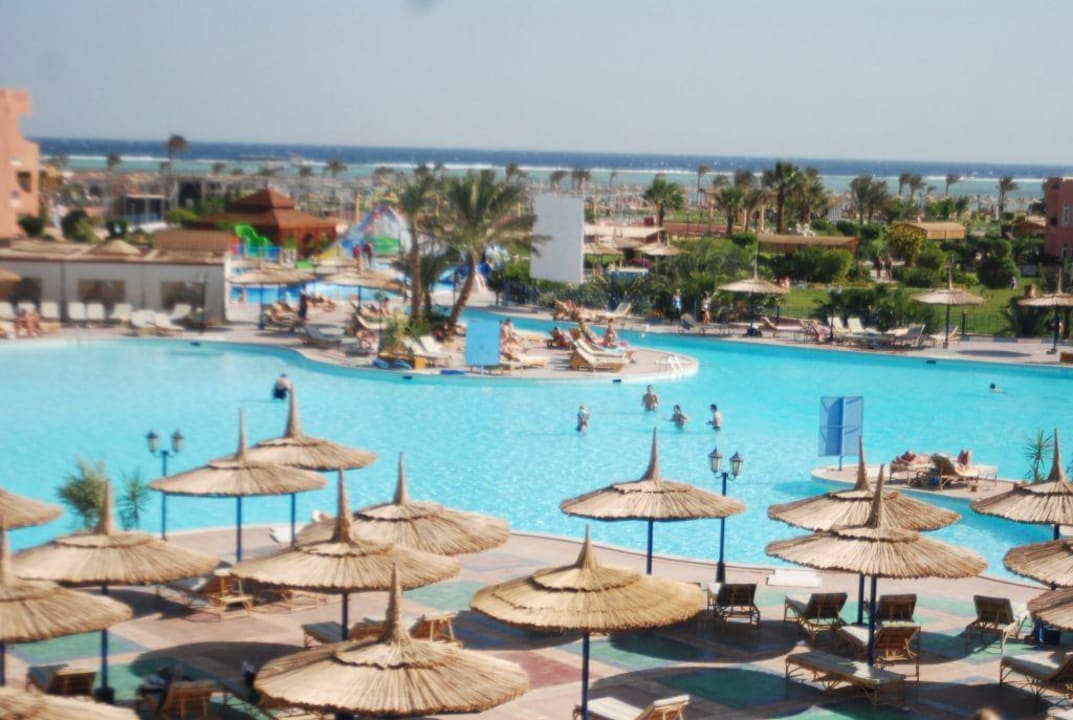 Pool und Meer Pickalbatros Royal Moderna Resort-Sharm El Sheikh
