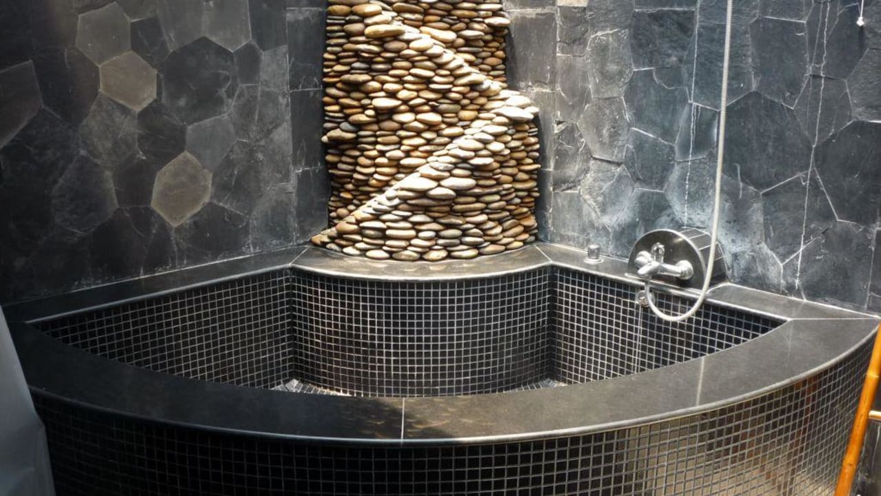 Badewanne Santhiya Tree Koh Chang Resort