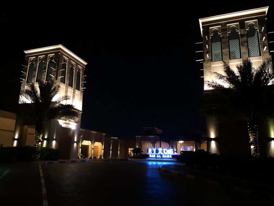 Außenansicht Rixos Bab Al Bahr