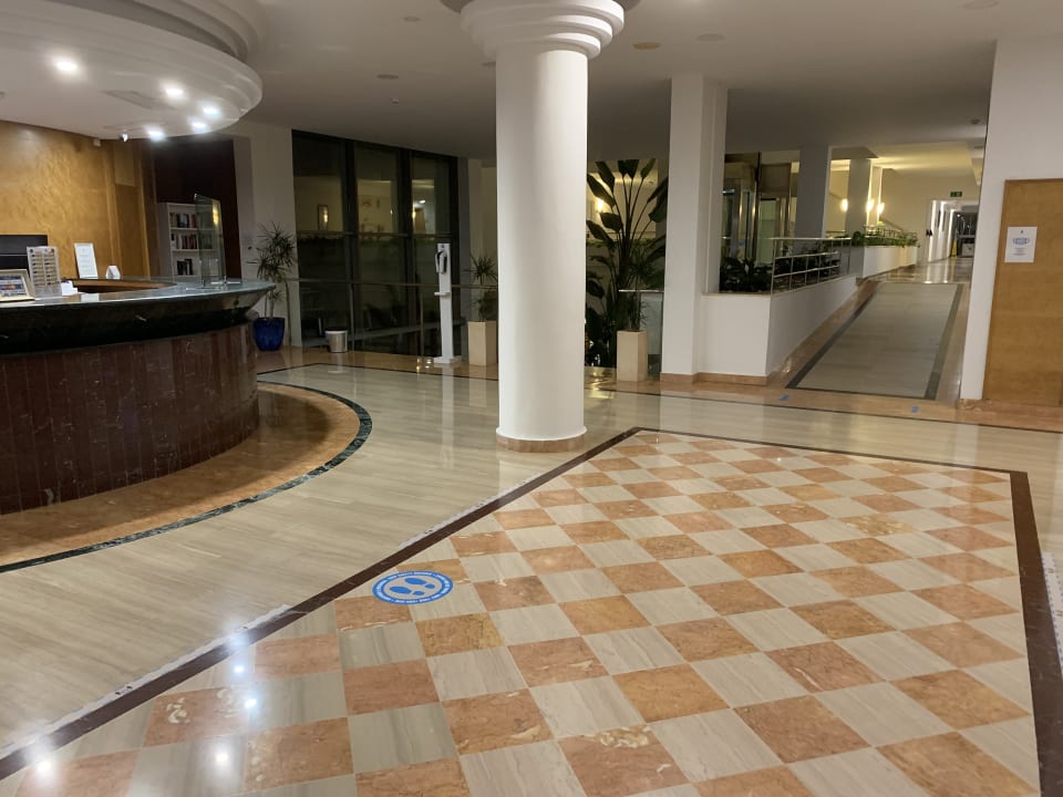 Lobby Grupotel Natura Playa