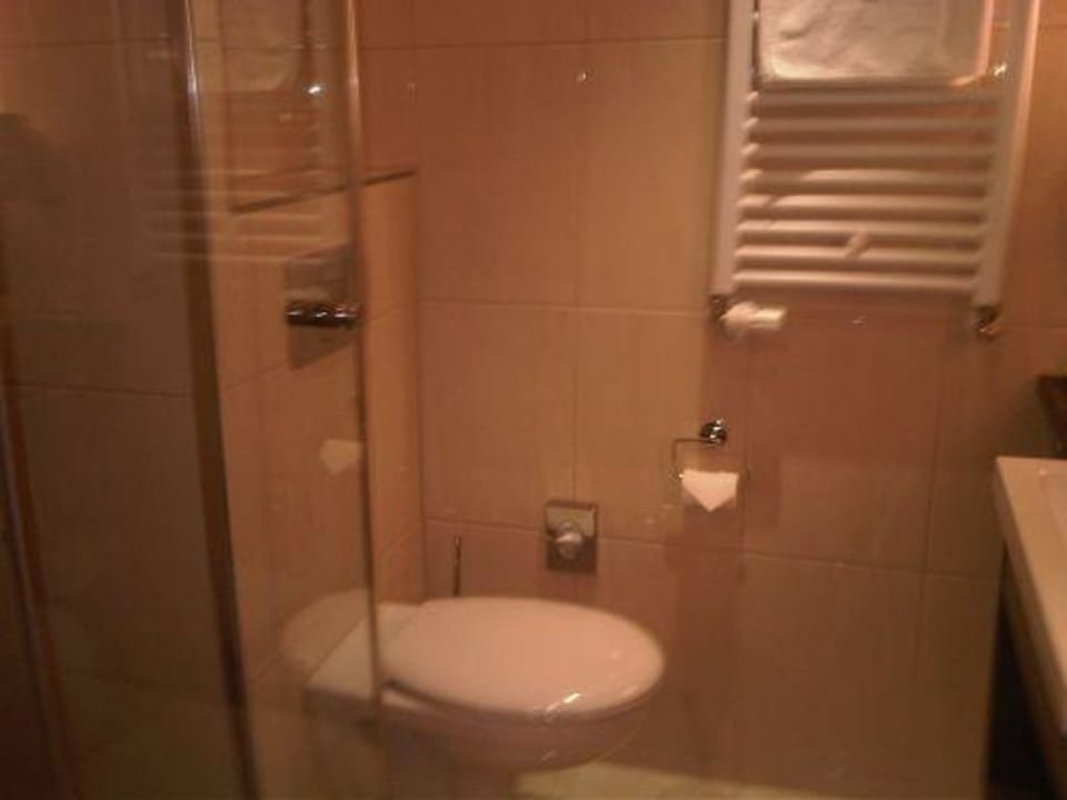 Toilette IntercityHotel Berlin Airport Area North