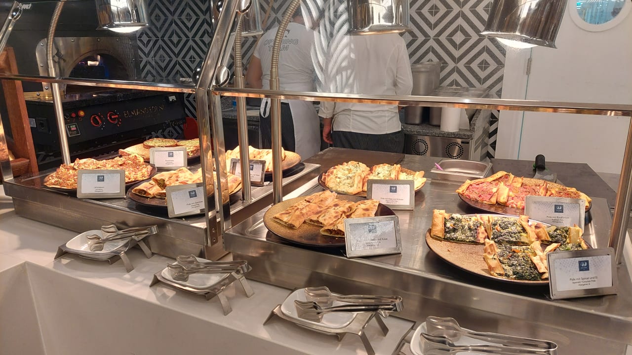 Gastro Jacaranda Luxury Resort