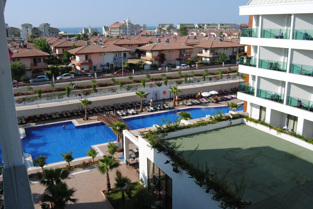 Zimmerblick auf den Pool Linda Sunny Beach Hotel & Spa