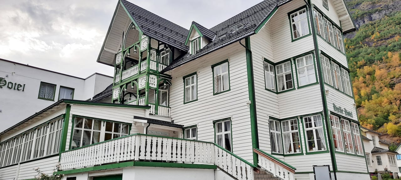 Außenansicht Hotel Hjelle