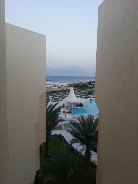 Ausblick vom Flur Iberostar Waves Averroes