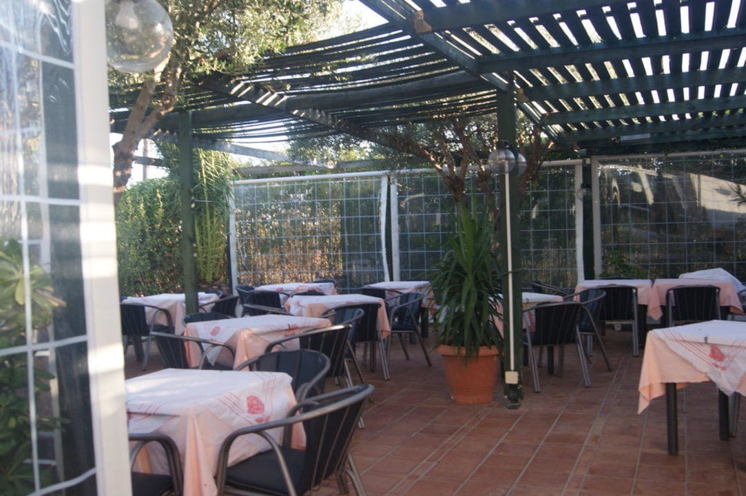 Restaurant diner Hotel Mikro/Micro Village