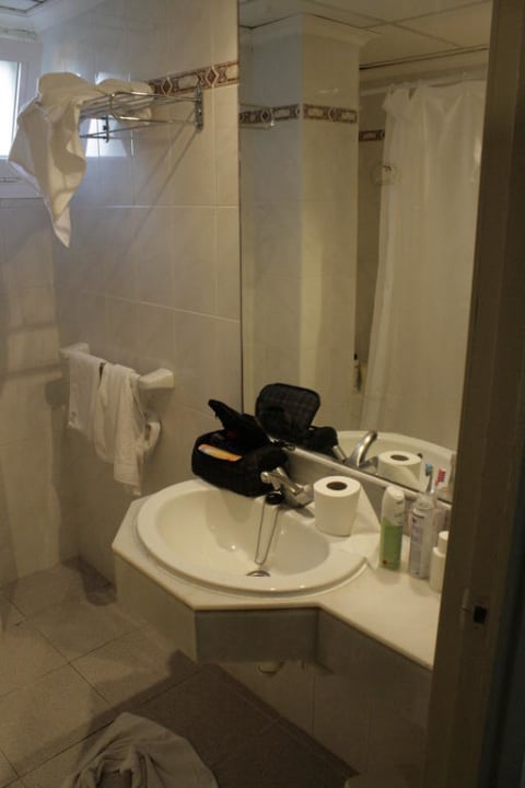 Bad Hotel Timor