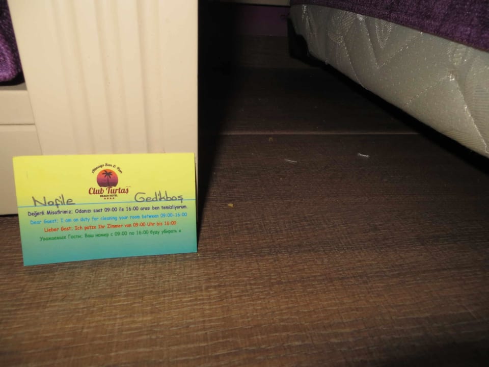 Dreck und Steine von Ankunft bis Ende Club Turtas Beach Hotel