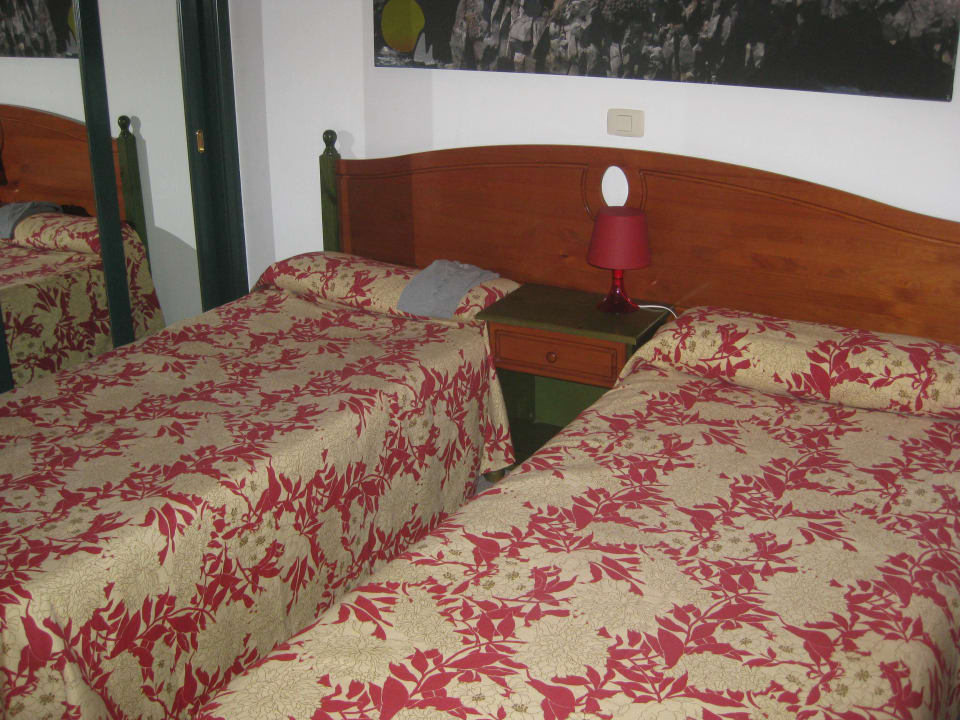 Einzelbetten Apartamentos La Tegala