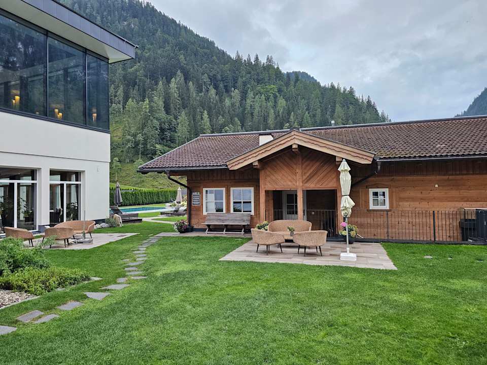 Gartenanlage Lürzerhof - luxury.nature.spa