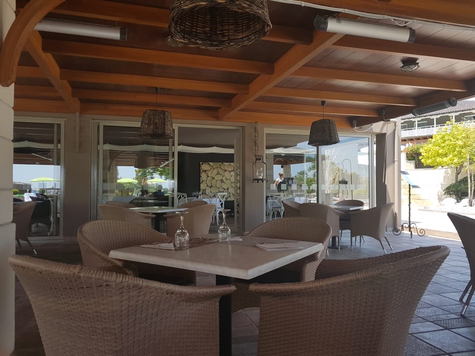 Restaurant Hotel Dion Palace Resort and Spa