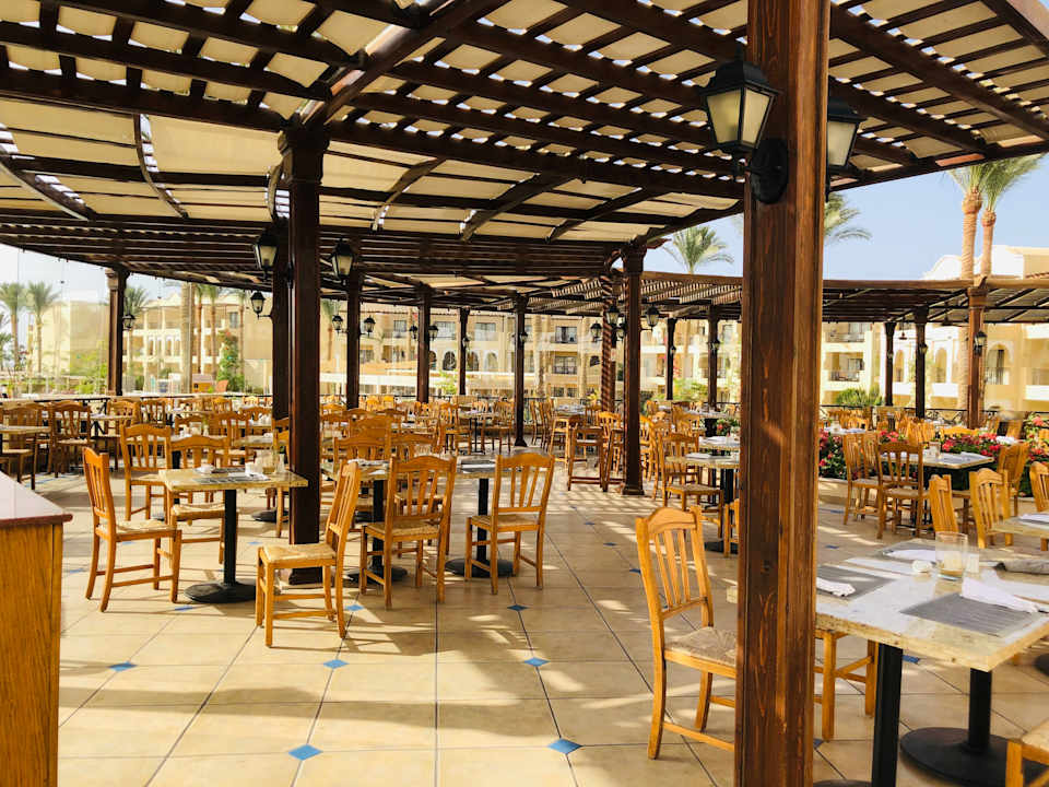 Gastro Jaz Lamaya Resort