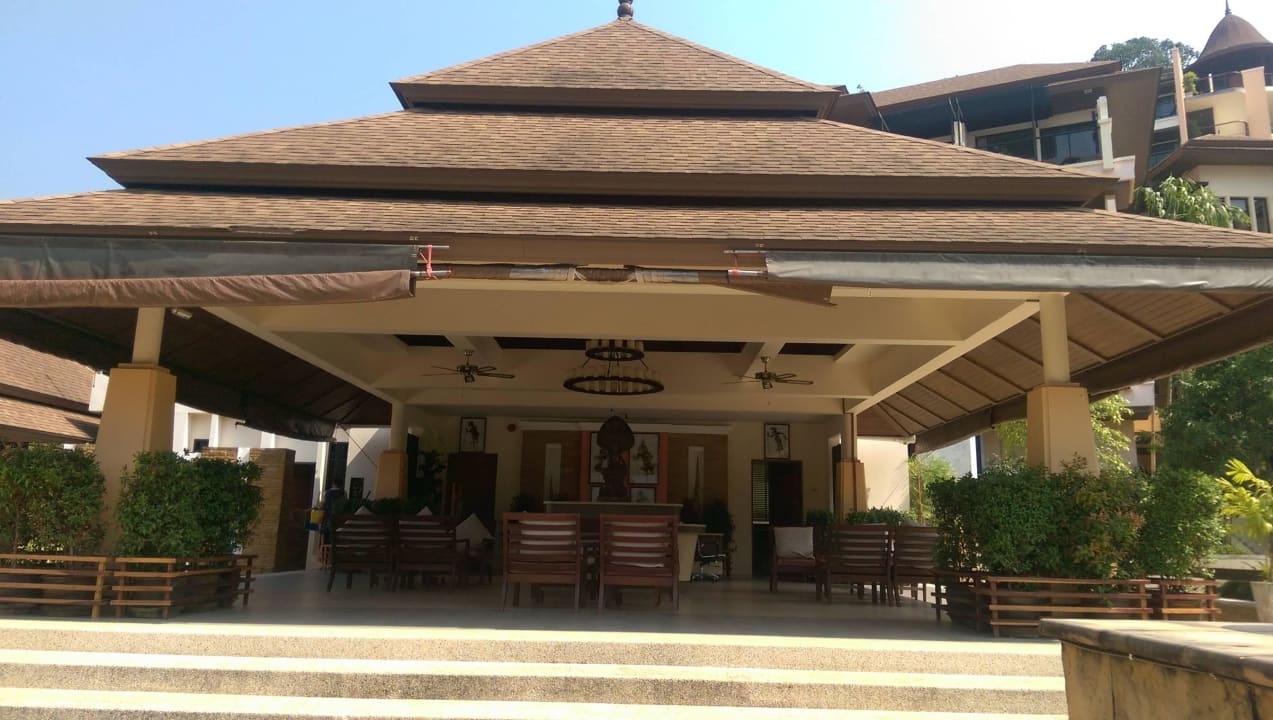 Infopoint und Tourenschalter im Hotel Avani Ao Nang Cliff Krabi Resort