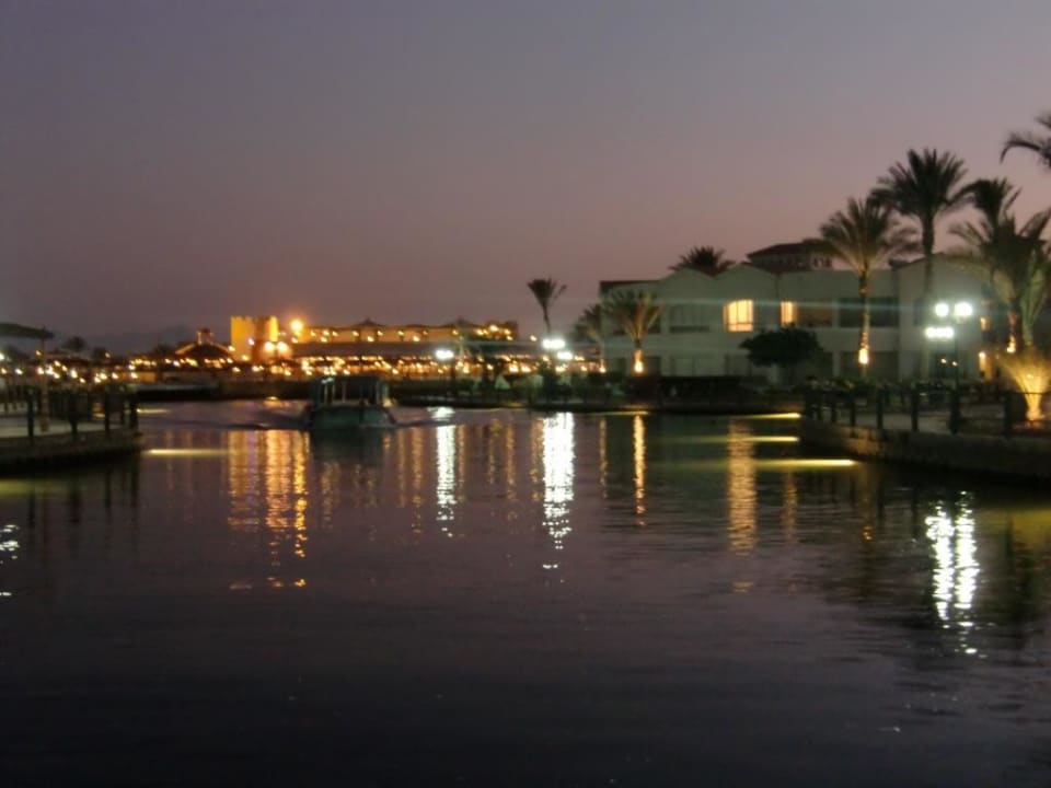 Hotelfluss mit Schiff Pickalbatros Dana Beach Resort - Hurghada