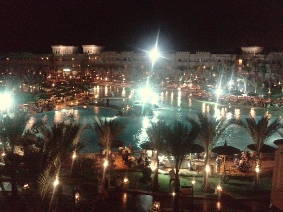 Osterfest am Pool Pickalbatros Palace Resort